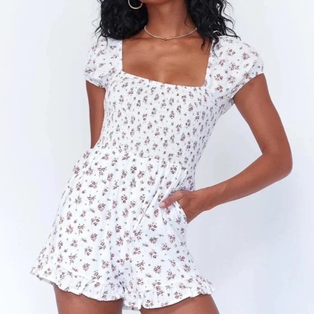 Princess Polly New Town Romper pink and white mini micro floral cinched sleeves